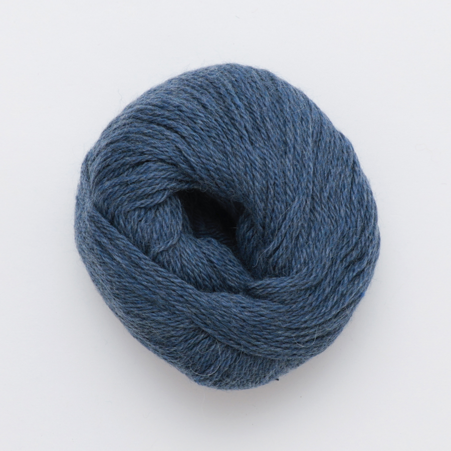 Universal Yarn Fawning