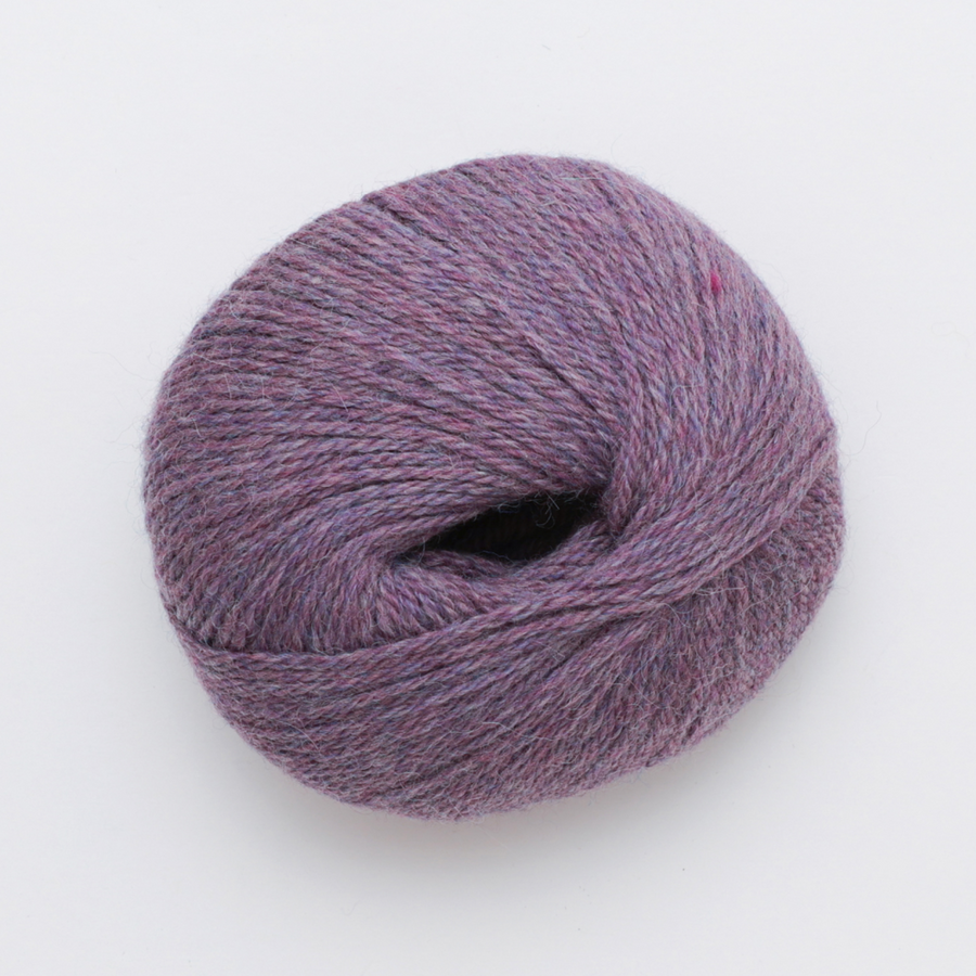 Universal Yarn Fawning
