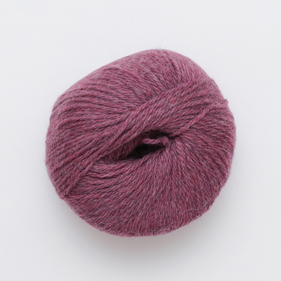 Universal Yarn Fawning