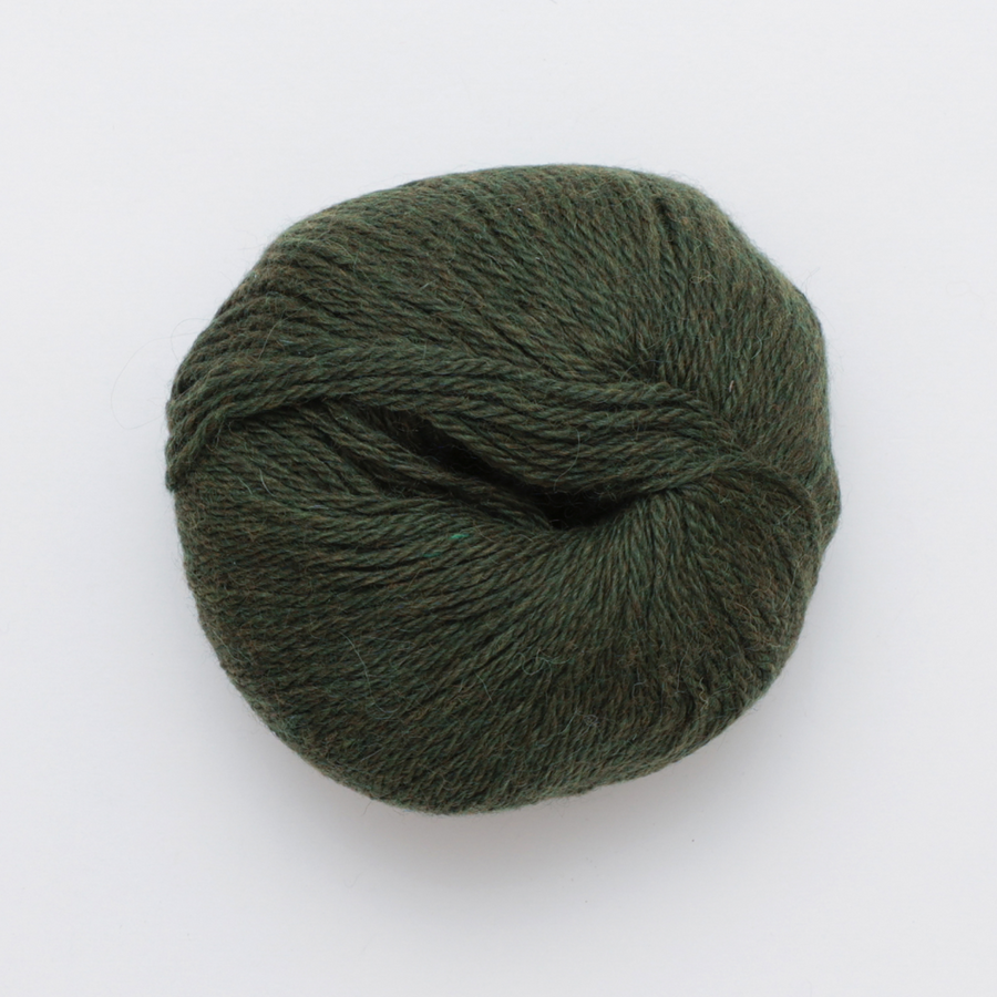 Universal Yarn Fawning