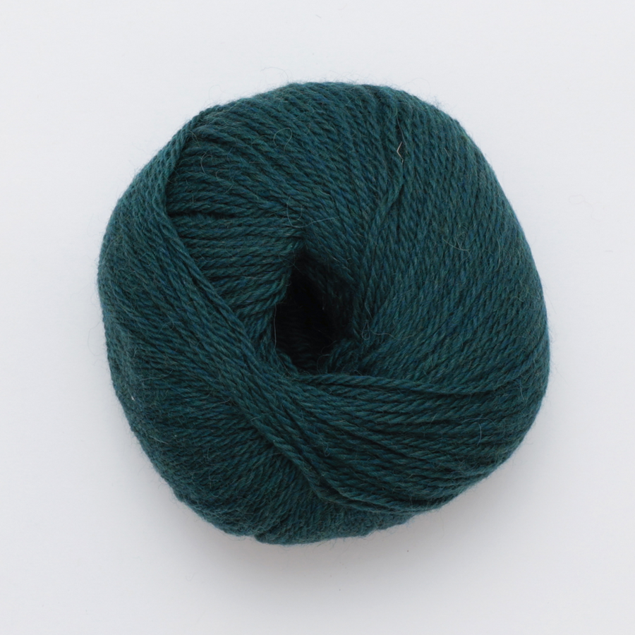 Universal Yarn Fawning