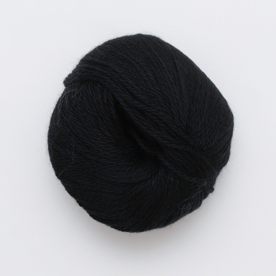 Universal Yarn Fawning