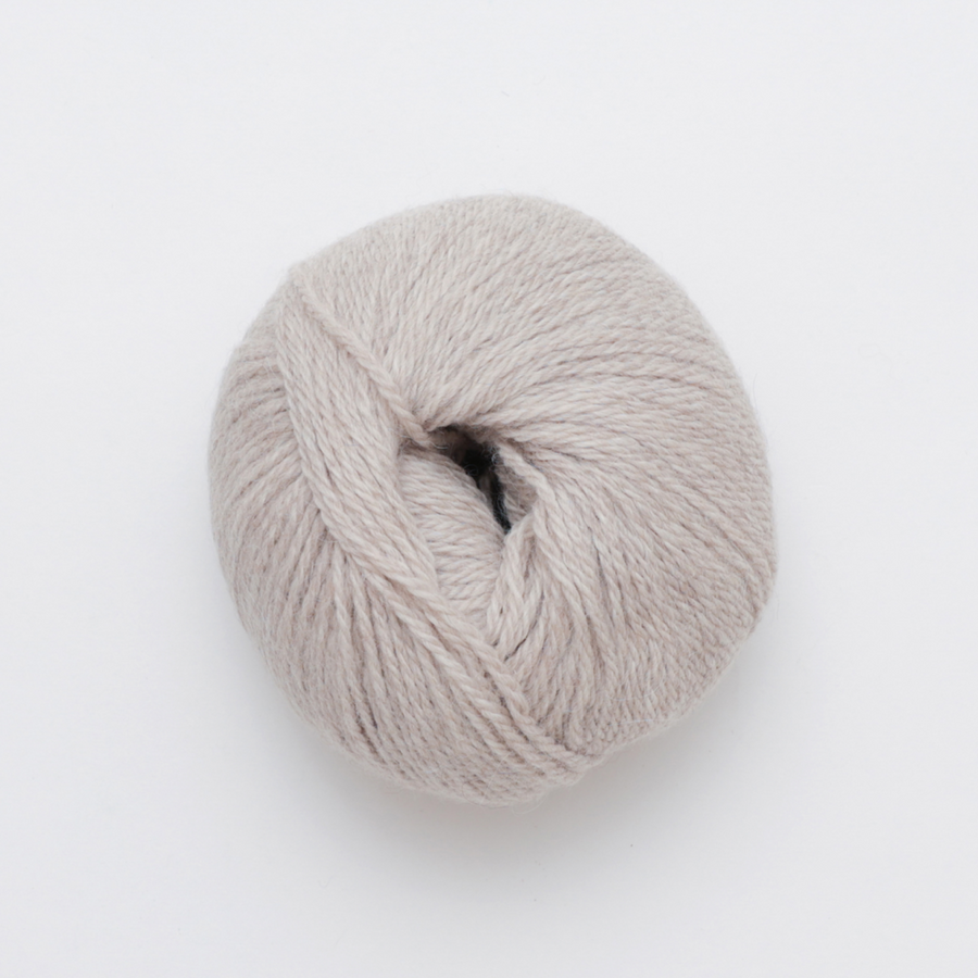 Universal Yarn Fawning