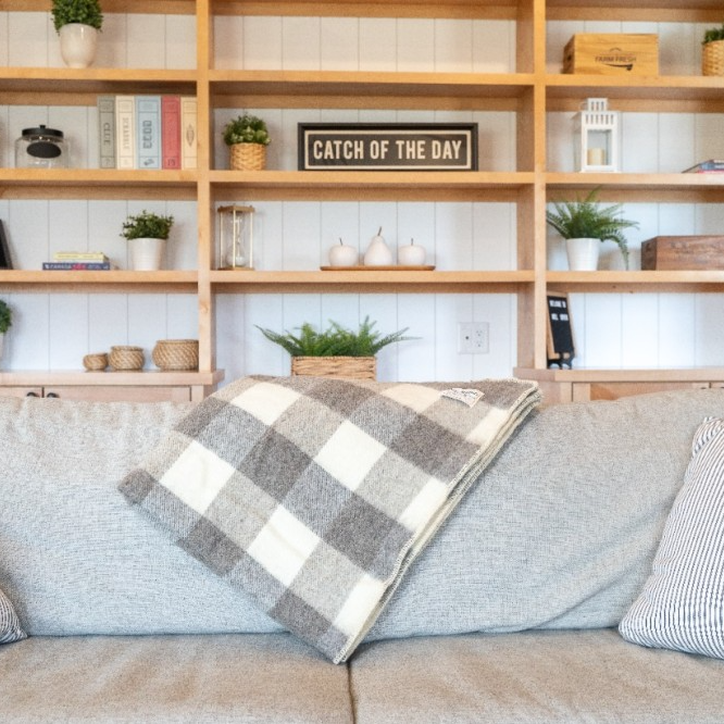 MacAusland's Woolen Mill Throw Blanket